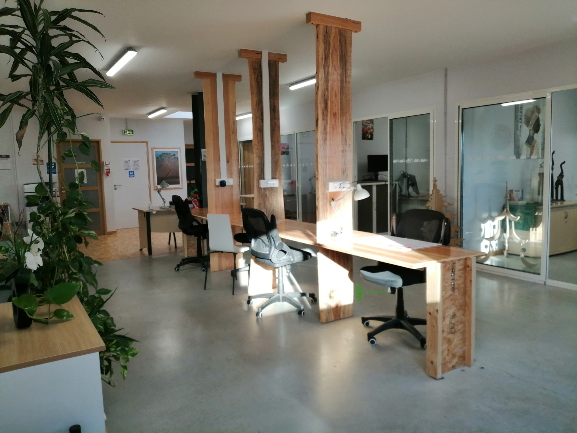 Coworking - Openspace - Salles de réunion - Bureaux fermés